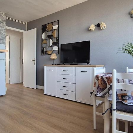 Residence Du Bord De Mer 9 Appartements Avec Une Vraie Vue Mer Le Treport Luaran gambar