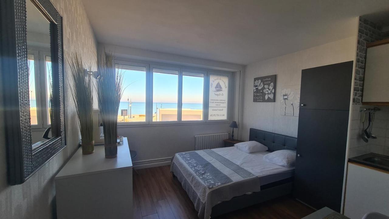 Residence Du Bord De Mer 9 Appartements Avec Une Vraie Vue Mer Le Treport Luaran gambar