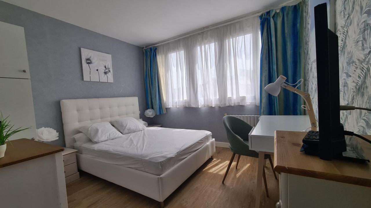 Residence Du Bord De Mer 9 Appartements Avec Une Vraie Vue Mer Le Treport Luaran gambar