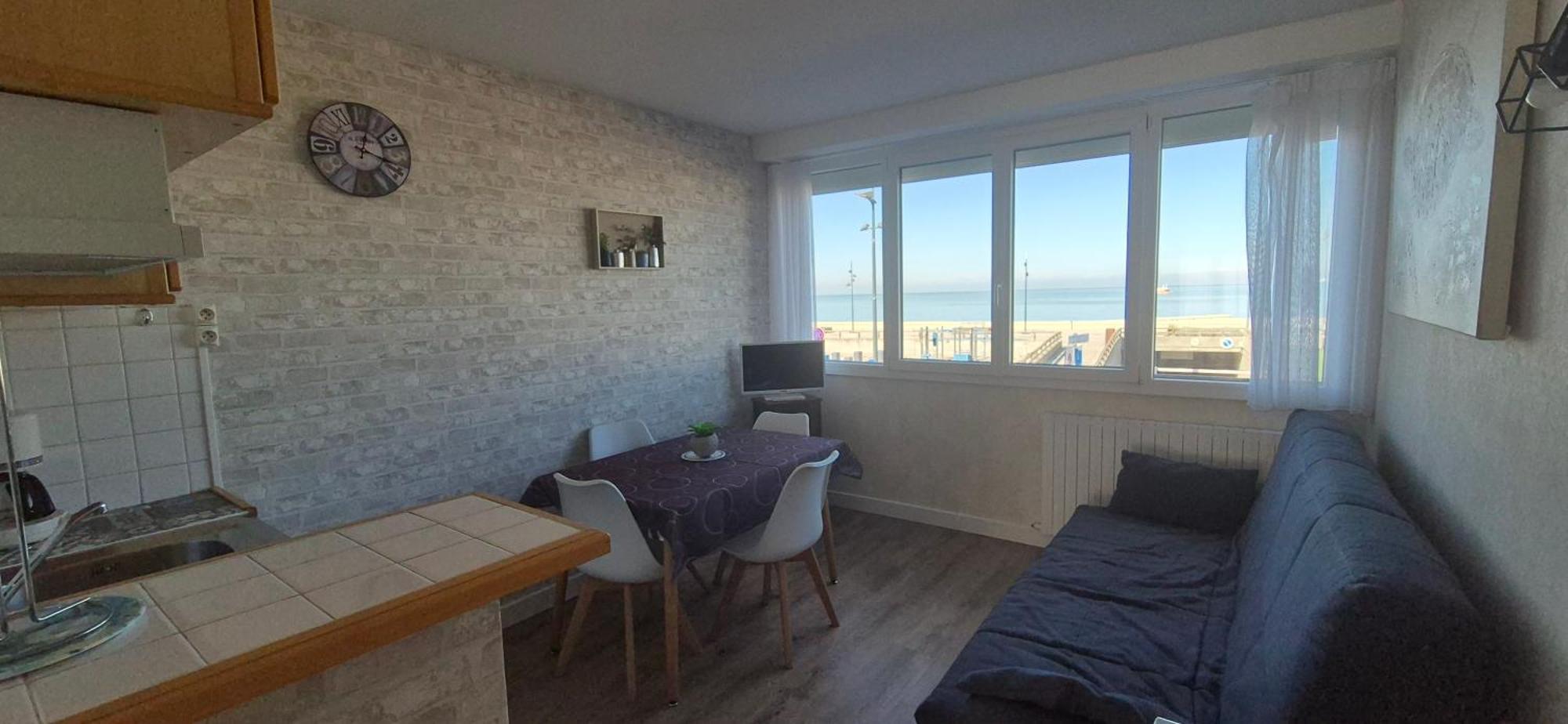 Residence Du Bord De Mer 9 Appartements Avec Une Vraie Vue Mer Le Treport Luaran gambar