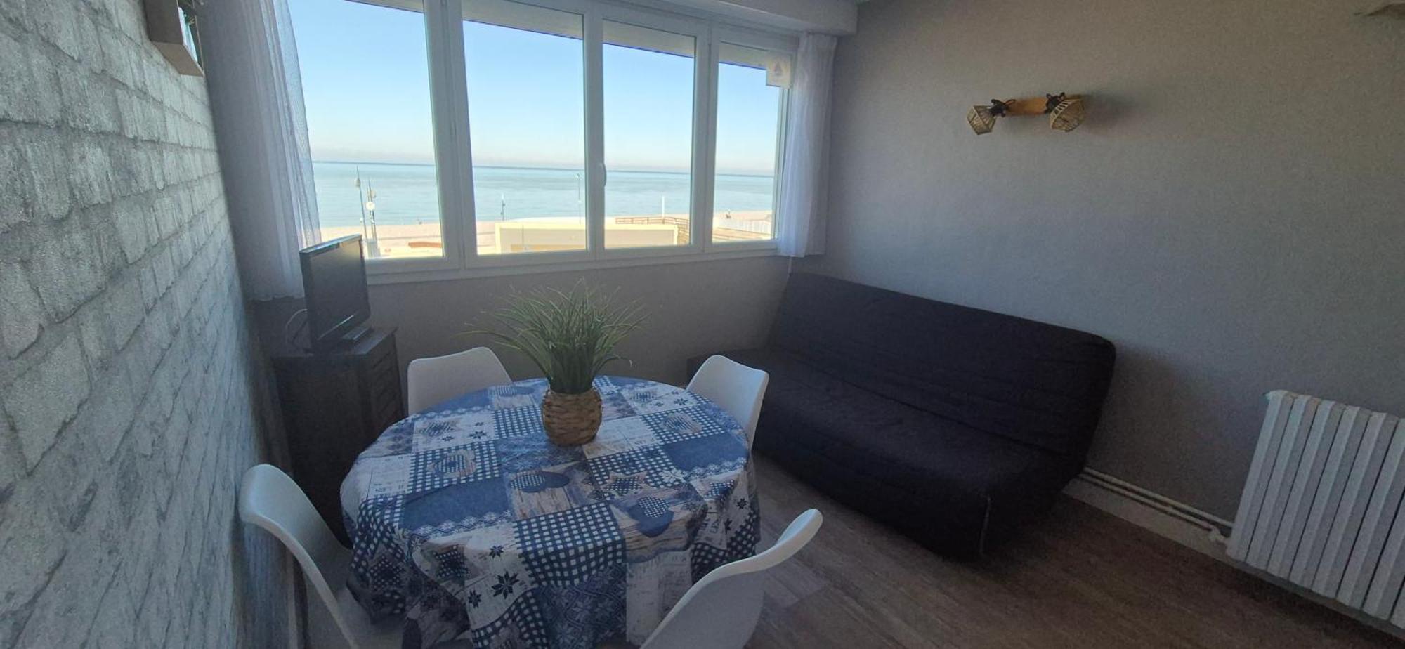 Residence Du Bord De Mer 9 Appartements Avec Une Vraie Vue Mer Le Treport Luaran gambar
