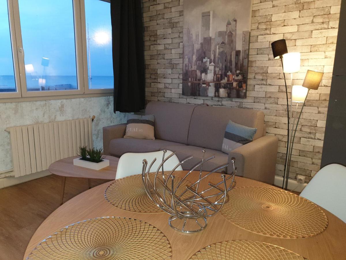 Residence Du Bord De Mer 9 Appartements Avec Une Vraie Vue Mer Le Treport Luaran gambar